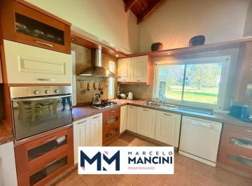Casa · 370m² · 7 Ambientes · 5 Cocheras · Casa en Saint Thomas Sur Venta 6 Ambientes