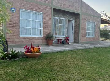 Casa en Venta de 5 ambientes Villa Parque San Roque · Casa Moderna y Funcional