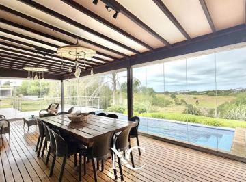 Casa · 315m² · 6 Ambientes · 2 Cocheras · Casa en Venta en Costa Esmeralda