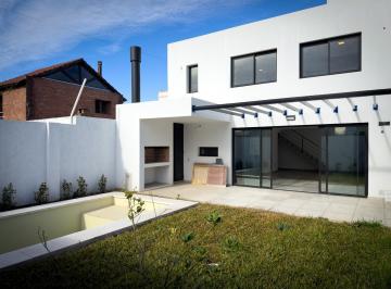 Casa · 170m² · 6 Ambientes · 2 Cocheras · Venta Villa Belgrano a Estrenar con Pileta 3 Dorm.