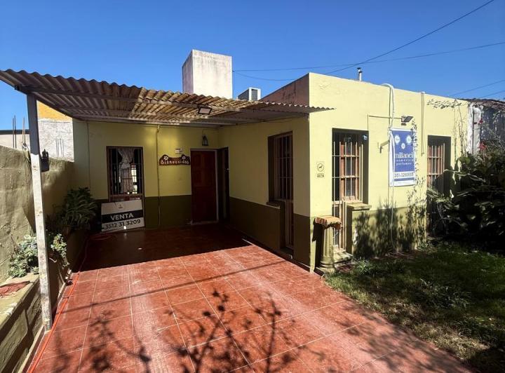 Casa · 250m² · 4 Ambientes · 1 Cochera