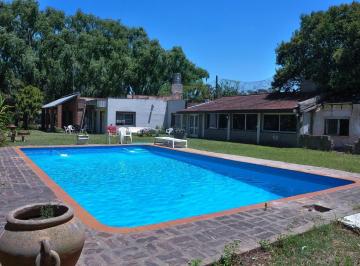 Casa · 252m² · 5 Ambientes · Venta Casa Quinta Ezeiza