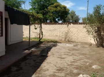 Casa de 4 ambientes, Godoy Cruz · ¡Casa en Alquiler! Clásica, Cómoda y ¡Apta Para Mascotas!