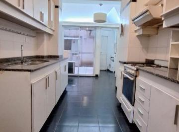 Departamento de 4 ambientes, Recoleta · Recoleta: Alquiler Departamento 4 Ambientes con Dependencia y Espacio Guarda Coche