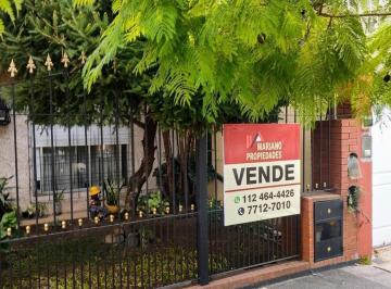 Casa · 89m² · 2 Ambientes · 1 Cochera · Casa Tipo PH Al Frente con Patio