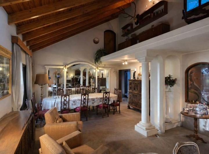 Departamento · 400m² · 6 Ambientes · 2 Cocheras