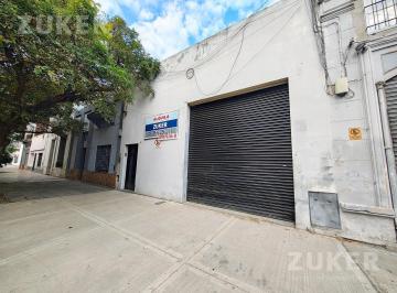 Bodega-Galpón · 520m² · Alquiler Galpon en Paternal con Entrada Para Camion