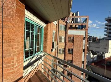 Departamento de 2 ambientes, Morón · Excelente 2 Ambientes en Morón Centro - a 2 Cuadras de La Um
