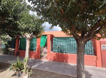 Casa · 120m² · 5 Ambientes · Casa en Merlo Multifamiliar 4 Amb + Monoambiente + Galpón