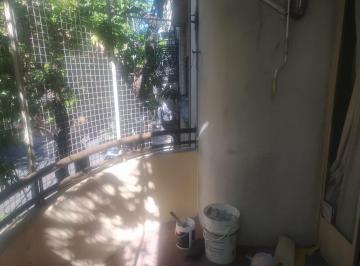 Balcon al frente luz y sol, excelente ventilacion · Semipiso con Balcón en Congreso