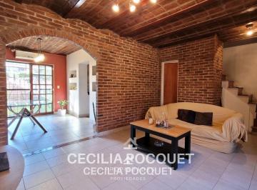 Casa · 134m² · 5 Ambientes · 2 Cocheras · Casa Duplex en Venta Barrio Puertas del Sol Ciudad Evita Oportunidad
