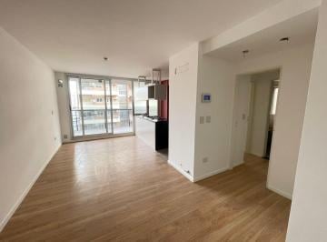 Departamento · 45m² · 2 Ambientes · Semipiso Al Frente con Balcón.