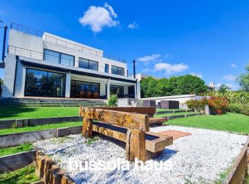 Casa · 465m² · 9 Ambientes · 2 Cocheras · Casa Al Lago 4 Dormtorios en El Golf Nordelta