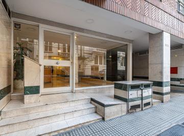 Departamento · 58m² · 3 Ambientes · 1 Cochera · Recoleta. Hermoso 3 Amb, 59 m², Super Luminoso con Cochera.