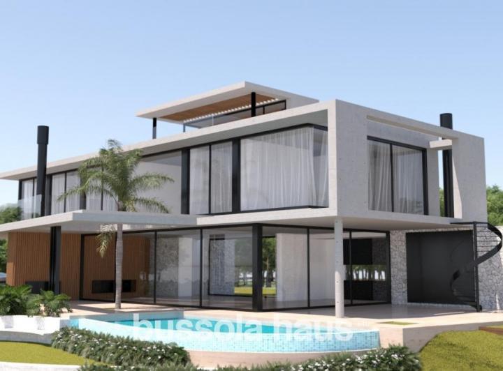 Casa · 309m² · 8 Ambientes · 2 Cocheras