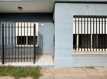 Casa · 70m² · 3 Ambientes · 1 Cochera · PH en Venta - 3 Ambientes - Parque San Martin