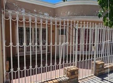 Casa de 5 ambientes, Tunuyán · Casa en Venta C/ Cochera en Tunuyán