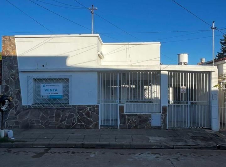 Casa · 90m² · 6 Ambientes