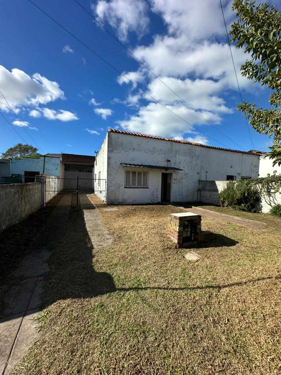 Casa 2 amb, 150m² a reciclar en lote de 10x23,3