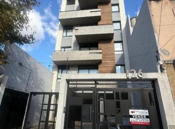 Departamento de 3 ambientes, Quilmes · Exclusivo Semi Piso de Tres Amb. C/ Excelente Distribucion, Cochera Cubierta y Espacio Para Moto