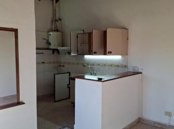 Departamento · 40m² · 2 Ambientes · Excelente Depto Planta Alta a 100 m de Av San Martin