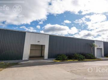 Depósito · 242m² · 1 Ambiente · Deposito Industrial en Alquiler 250 m² Parque Industrial Canning