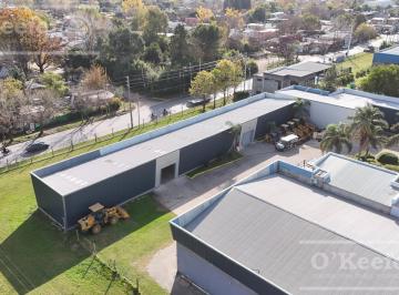 Depósito · 242m² · 1 Ambiente · Deposito Industrial en Alquiler 250 m² Parque Industrial Canning