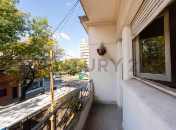 PH · 69m² · 5 Ambientes · Excelente Oportunidad de PH en El Corazón de Villa Devoto. Apto Crédito. Permuta