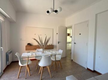 Departamento · 56m² · 3 Ambientes · Venta Depto 3 Amb y Dependencia Reciclado con Balcon Terraza a La Calle Plaza Colon