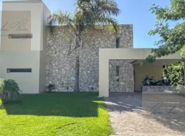 Casa · 200m² · 4 Ambientes · 2 Cocheras · Casa en Venta en Los Tacos. 3 Dorm.. Apto Crédito. Pilar Financiación.
