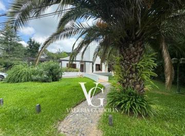 Casa · 137m² · Casa en Loma Verde! Apto Credito. Oportunidad!