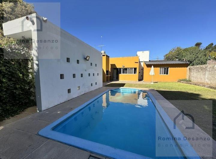 Casa · 110m² · 4 Ambientes · 2 Cocheras