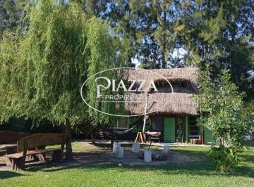 Casa · 2200m² · 4 Ambientes · 1 Cochera · Hostería en Venta