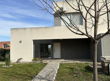 Casa de 3 ambientes, Pilar · Alquiler de Casa en Barrio Casas del Este - Dueño Directo - Sin Expensas