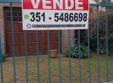 Casa de 6 ambientes, Córdoba · Apto Crédito Hipotecario Casa a Vta de 3 Dorm.