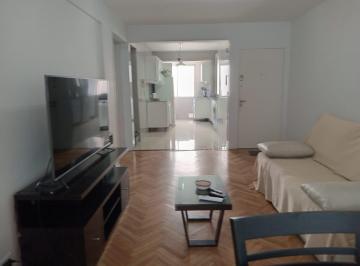 Departamento · 55m² · 3 Ambientes · 1 Cochera · Venta Departamento Reciclado Amoblado Dos Dorm. con Cochera y Balcon. Centro
