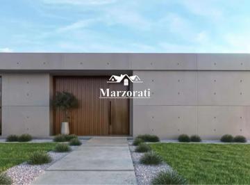 Casa · 200m² · 4 Ambientes · 2 Cocheras · Casa en San Sebastian