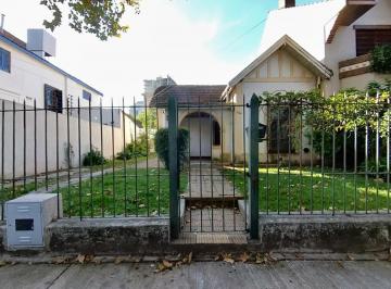 Casa · 333m² · 3 Dormitorios · 2 Cocheras · Casa en Lomas de Zamora Oeste