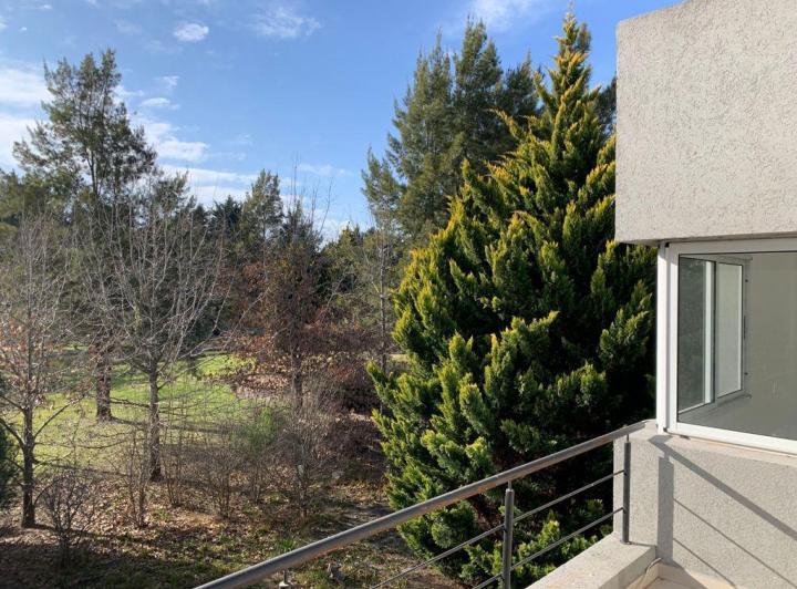 Casa · 300m² · 6 Ambientes · 2 Cocheras