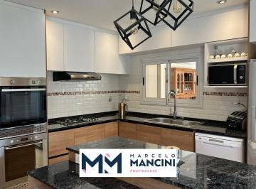 Casa · 305m² · 5 Ambientes · 5 Cocheras · Venta Casa en Saint Thomas Sur 5 Ambientes