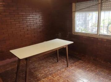 Casa · 112m² · 4 Ambientes · 2 Cocheras · Excelente Casa Multifamiliar en Moreno