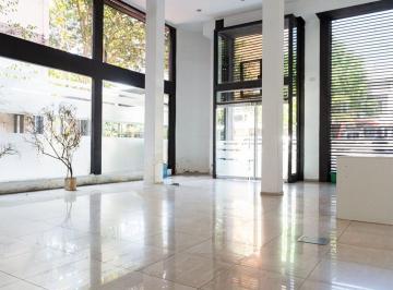 Local comercial · 575m² · Local, con Oficinas en Venta La Plata