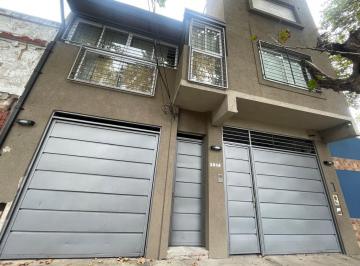 Casa · 320m² · 5 Ambientes · 3 Cocheras · Casa en Lanús