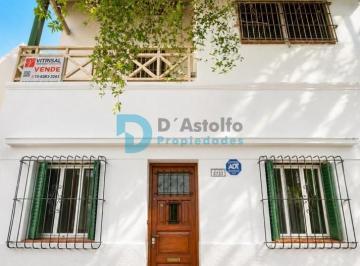 Departamento · 120m² · 4 Ambientes · 1 Cochera · Hermoso PH de 2 Pisos