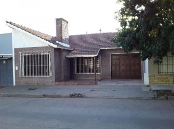 Casa de 4 ambientes, San Andrés de Giles · Casa con 167 m² en Venta, 3 Dorm. en San Andrés de Giles
