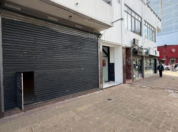 Local comercial de 5 ambientes, La Plata · Local Comercial de 150 m² en Calle 12 y 60