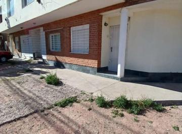 Departamento de 3 ambientes, Neuquén · Alquiler Dpto 2 Dorm con Pequeño Patio y Parrilla