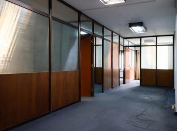 Oficina comercial · 77m² · 1 Ambiente · Oficina de 77 m² Sobre Avda. Callao Esq. Avda. Corrientes.