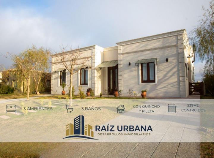 Casa · 235m² · 3 Ambientes · 2 Cocheras