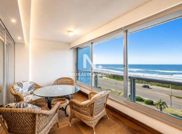 Foto1 · Vende Apartamento con Vista Al Mar, de 4 Dorm. en Brava, Punta del Este